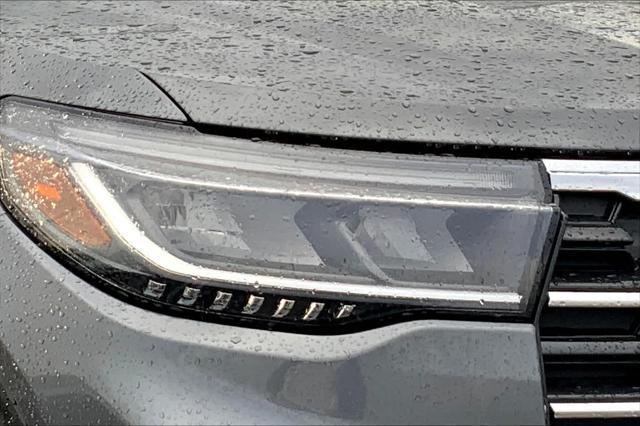 new 2025 Ford Explorer car, priced at $39,068
