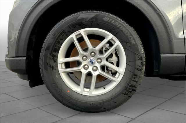 new 2025 Ford Explorer car, priced at $39,068