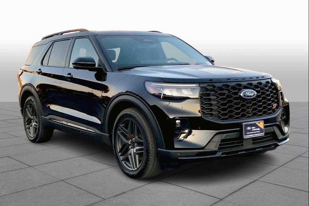 used 2025 Ford Explorer car, priced at $53,996