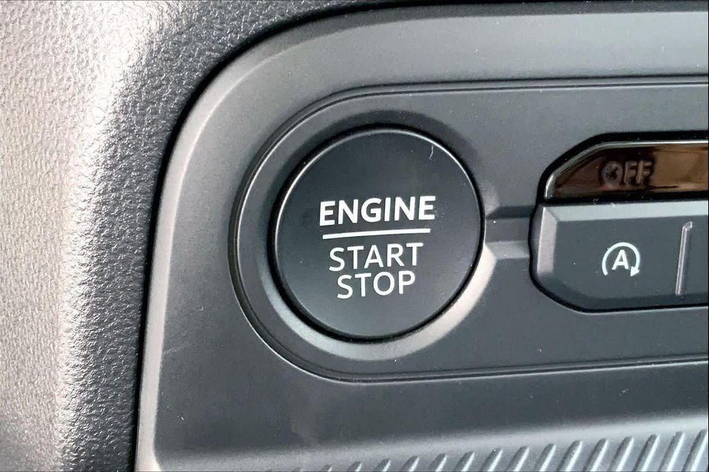 new 2025 Ford Bronco Sport car, priced at $38,790