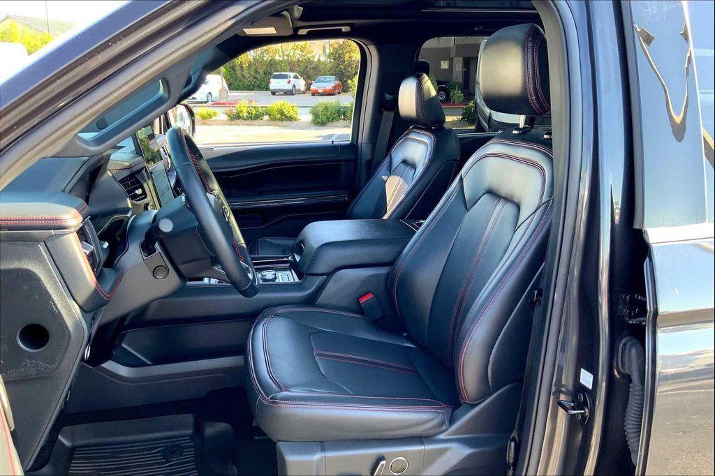 used 2024 Ford Expedition car, priced at $60,826