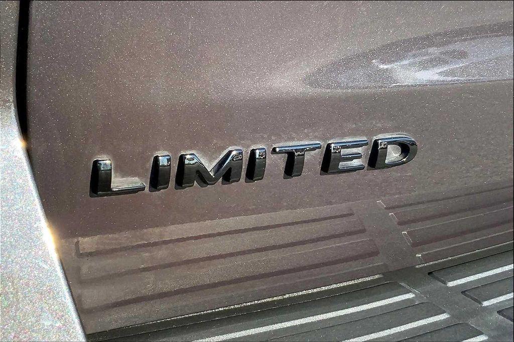used 2024 Ford Expedition car, priced at $60,826