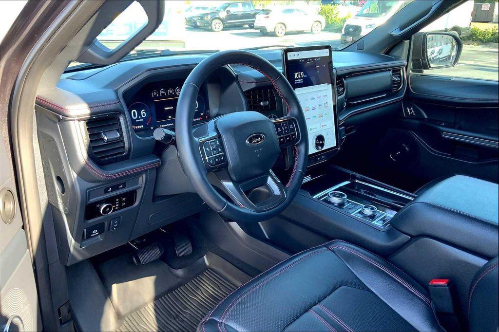 used 2024 Ford Expedition car, priced at $60,826
