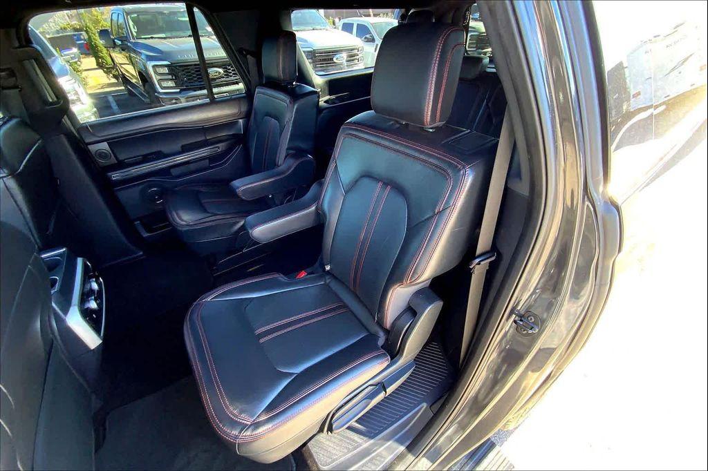 used 2022 Ford Expedition Max car, priced at $36,999