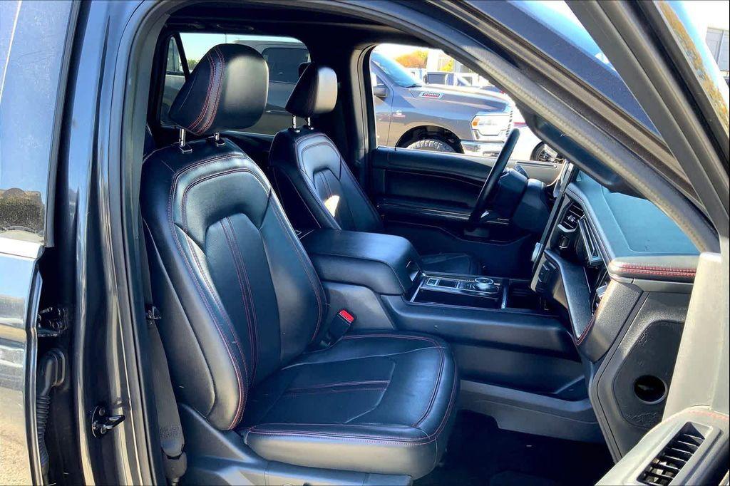 used 2022 Ford Expedition Max car, priced at $36,999