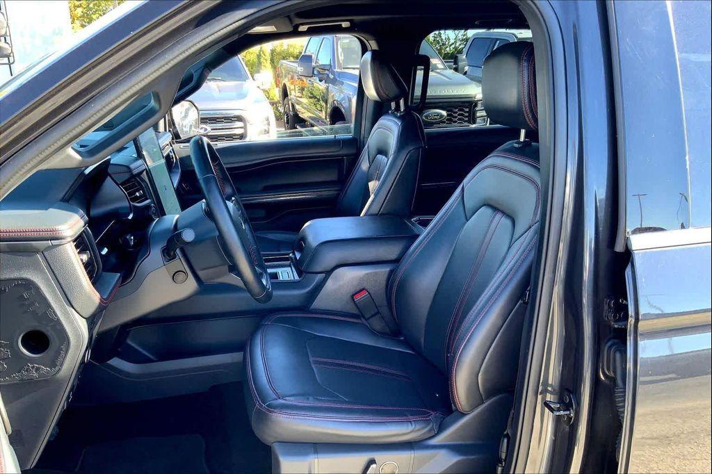 used 2022 Ford Expedition Max car, priced at $36,999