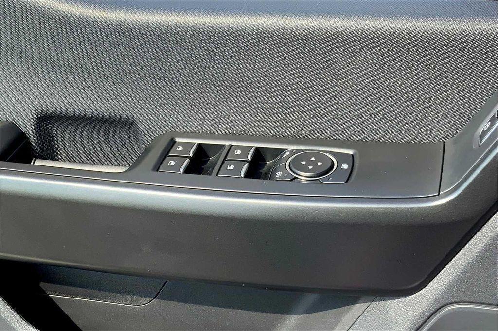 new 2025 Ford F-150 car, priced at $44,737