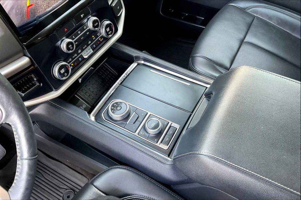 used 2023 Ford Expedition car, priced at $29,526