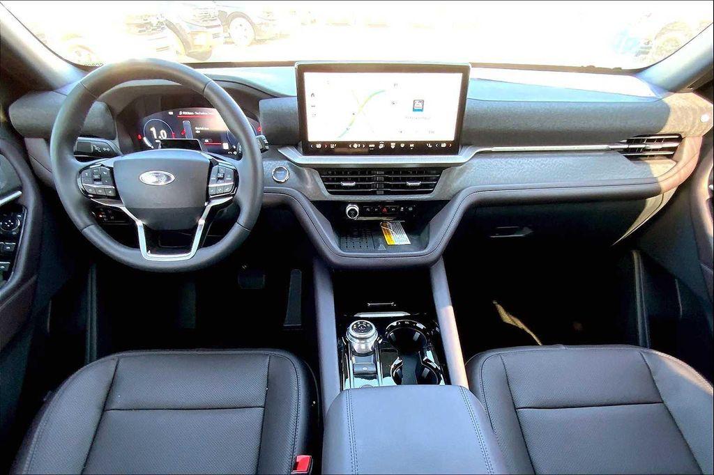 new 2025 Ford Explorer car, priced at $59,800