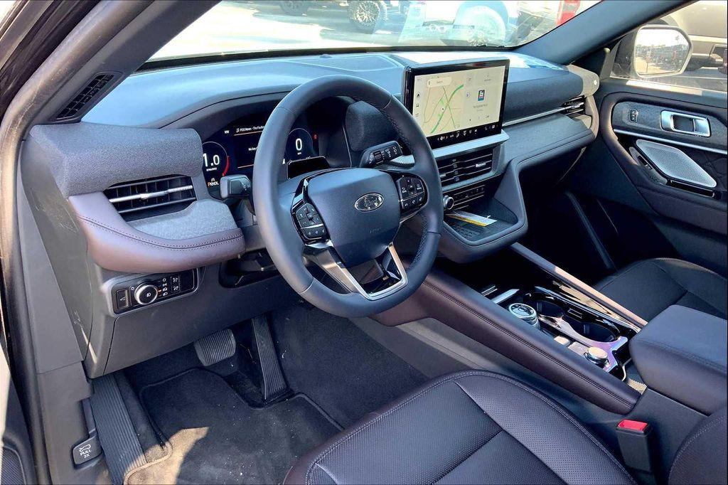 new 2025 Ford Explorer car, priced at $59,800