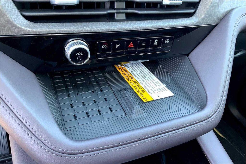 new 2025 Ford Explorer car, priced at $59,800