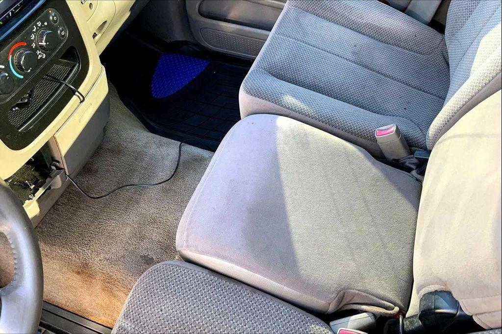 used 2005 Dodge Ram 1500 car, priced at $10,799