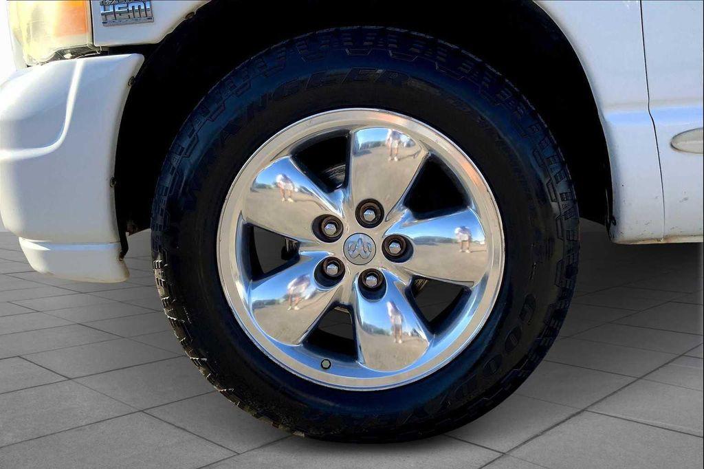 used 2005 Dodge Ram 1500 car, priced at $10,799