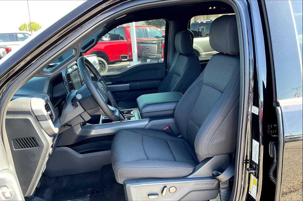 new 2025 Ford F-150 car, priced at $55,538
