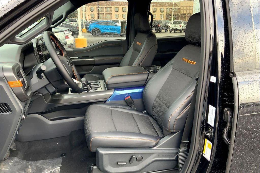 new 2025 Ford F-150 car, priced at $61,561