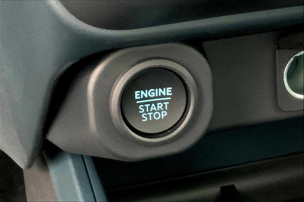 new 2025 Ford Maverick car, priced at $33,724