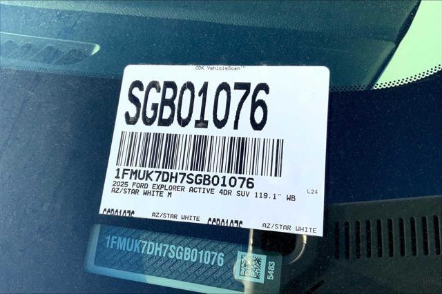 new 2025 Ford Explorer car, priced at $39,872