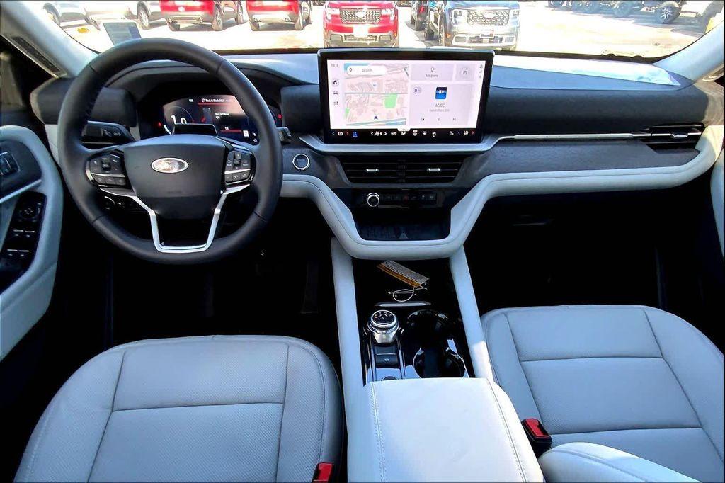 new 2025 Ford Explorer car, priced at $61,405