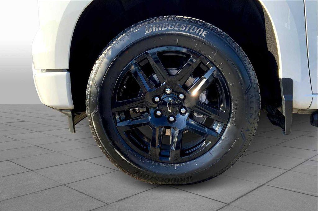 used 2024 Chevrolet Silverado 1500 car, priced at $37,179