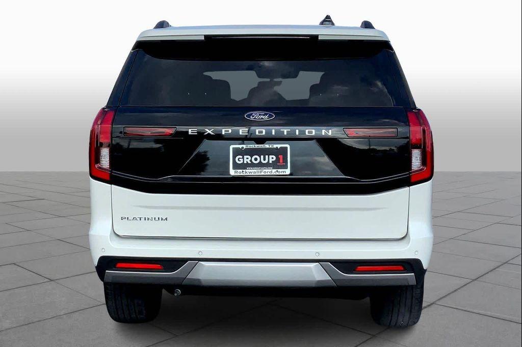 new 2025 Ford Expedition car, priced at $92,900