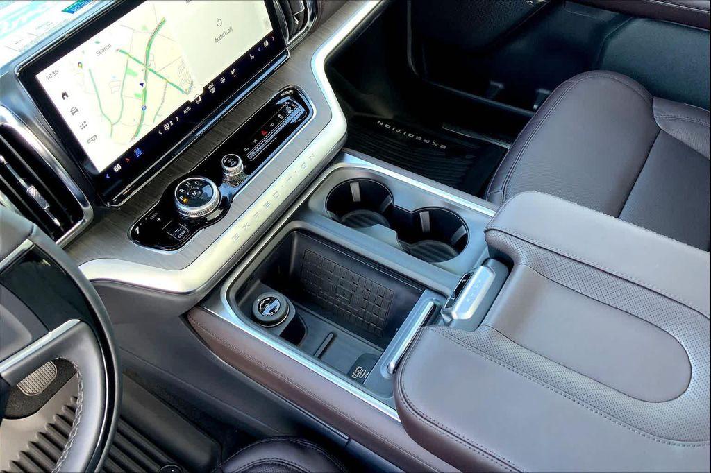 new 2025 Ford Expedition car, priced at $92,900