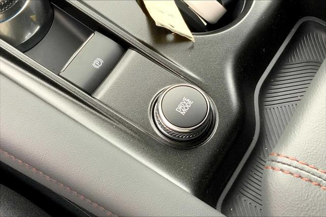 new 2025 Ford Explorer car, priced at $39,086