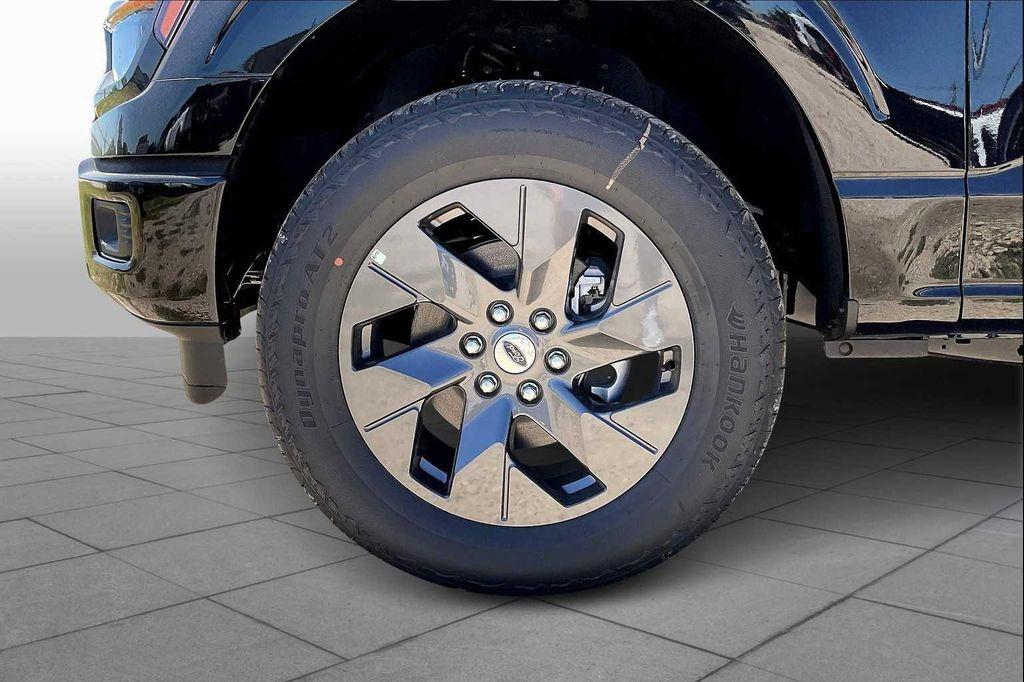 new 2025 Ford F-150 car, priced at $50,277