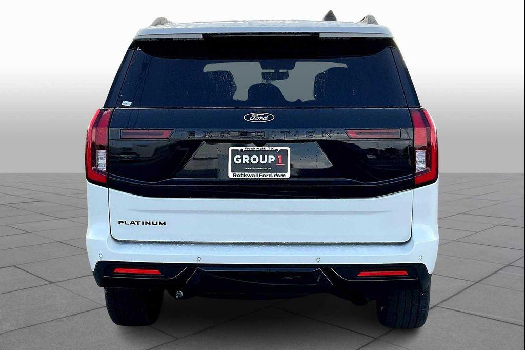 new 2025 Ford Expedition car, priced at $79,500