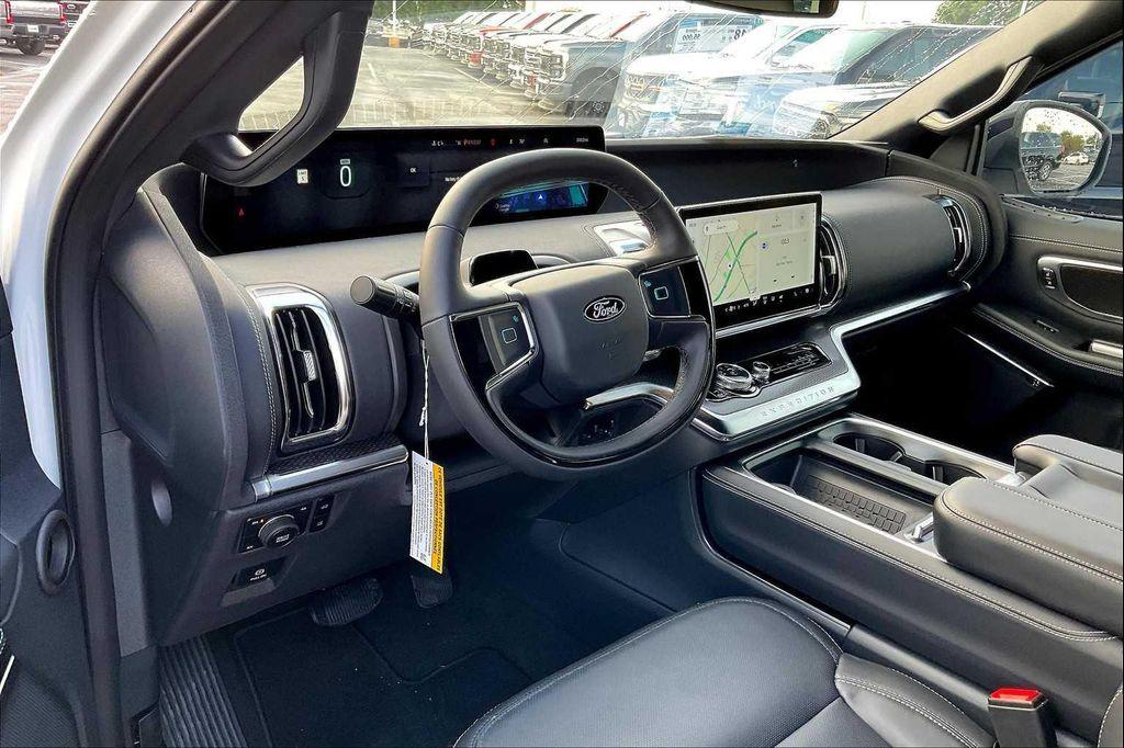 new 2025 Ford Expedition car, priced at $79,500