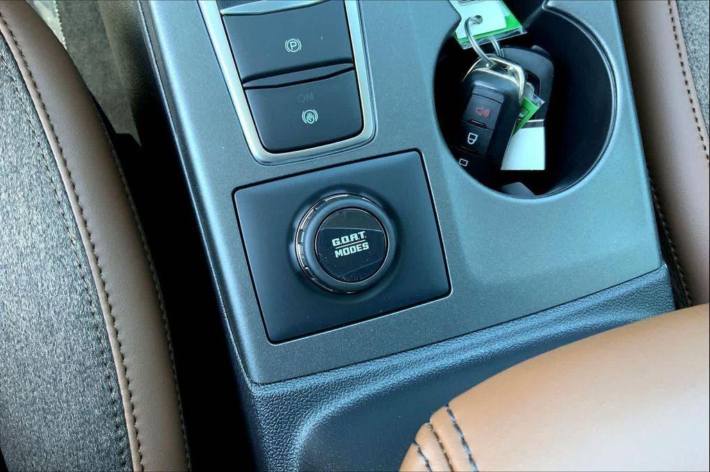 new 2025 Ford Bronco Sport car, priced at $37,136