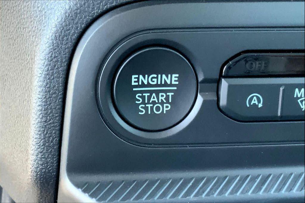 new 2025 Ford Bronco Sport car, priced at $37,136