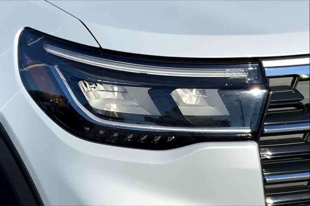 new 2026 Ford Explorer car, priced at $45,825