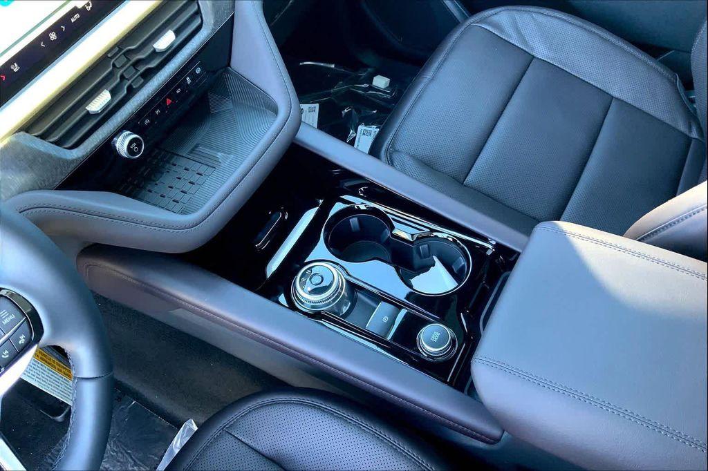 new 2025 Ford Explorer car, priced at $56,223