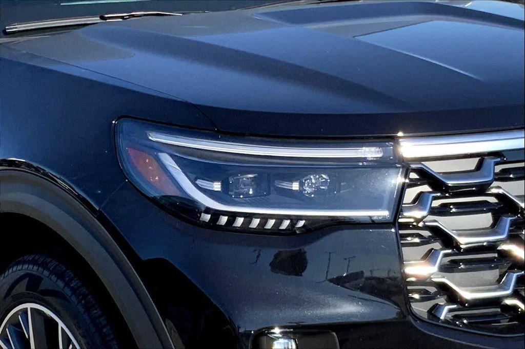 new 2025 Ford Explorer car, priced at $56,223