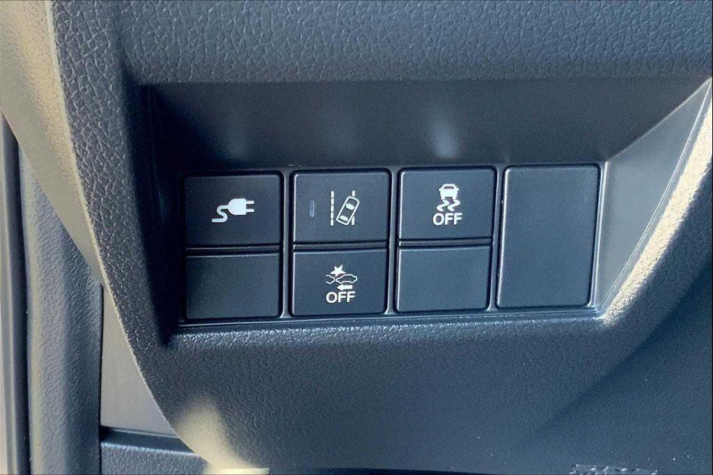 used 2018 Honda Clarity Plug-In Hybrid car, priced at $23,456