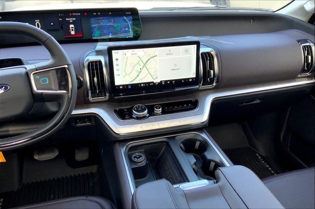 new 2025 Ford Expedition car, priced at $92,010