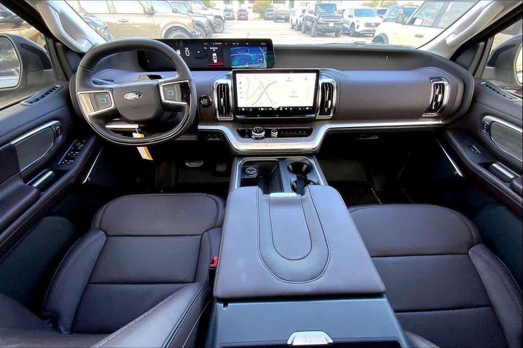 new 2025 Ford Expedition car, priced at $92,010