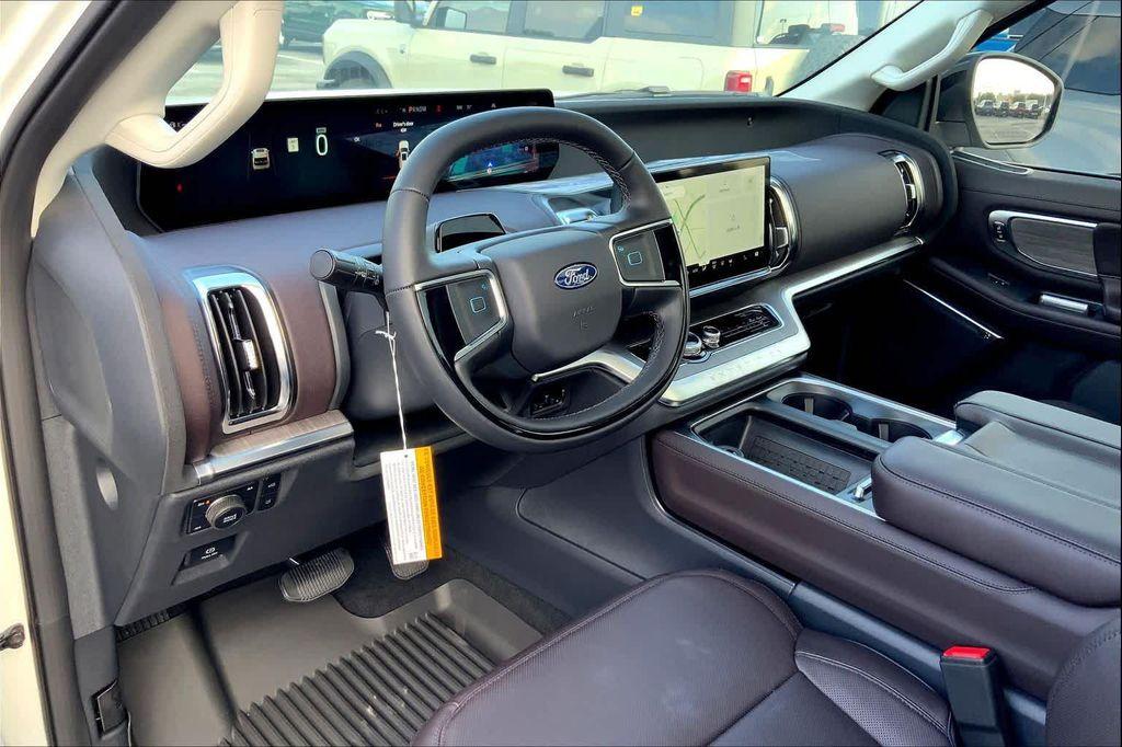 new 2025 Ford Expedition car, priced at $92,010