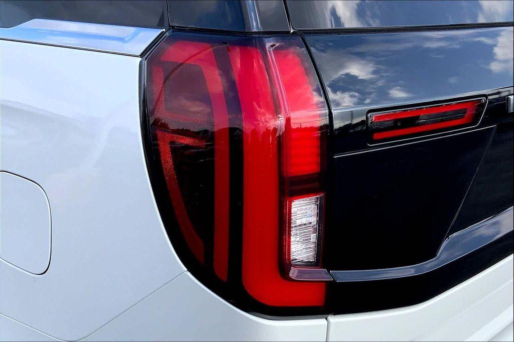 new 2025 Ford Expedition car, priced at $92,010