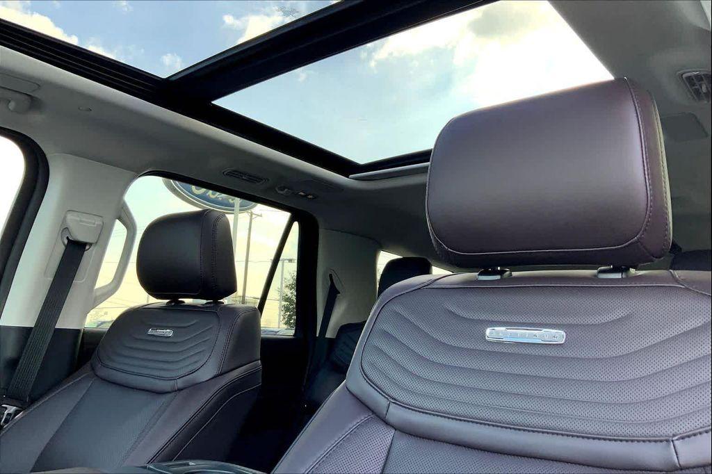 new 2025 Ford Expedition car, priced at $92,010