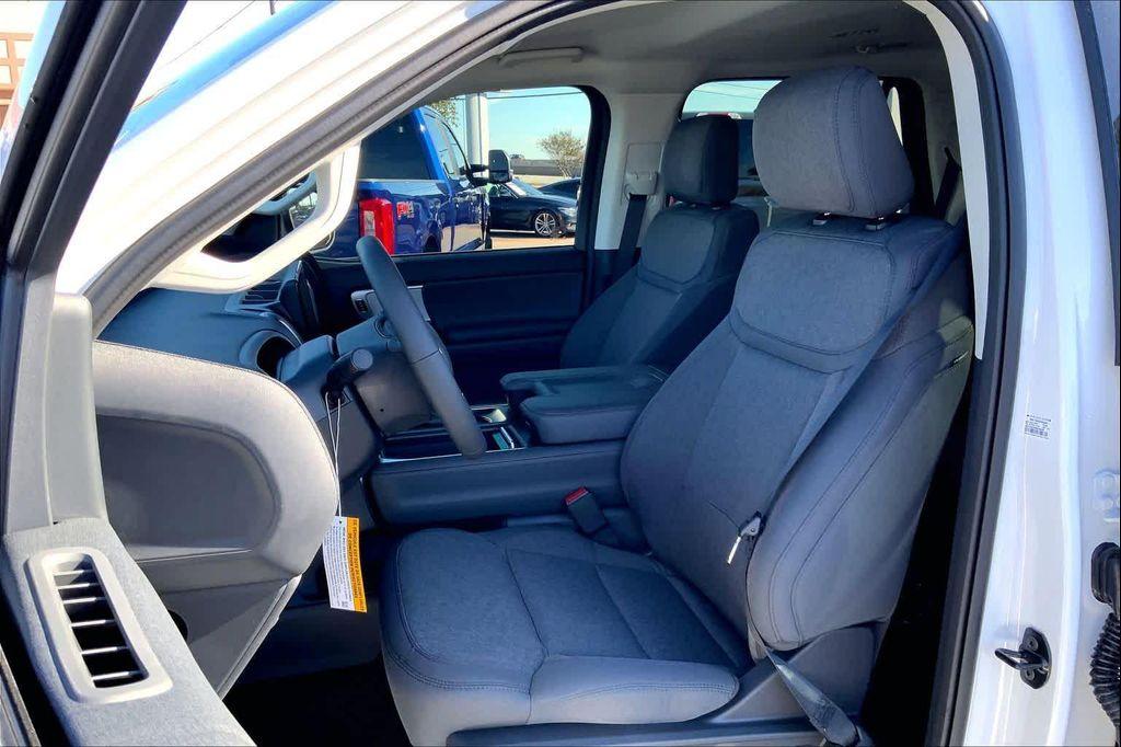 new 2025 Ford Expedition car, priced at $64,995