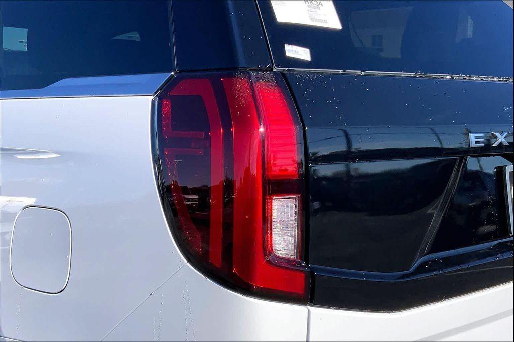 new 2025 Ford Expedition car, priced at $64,995