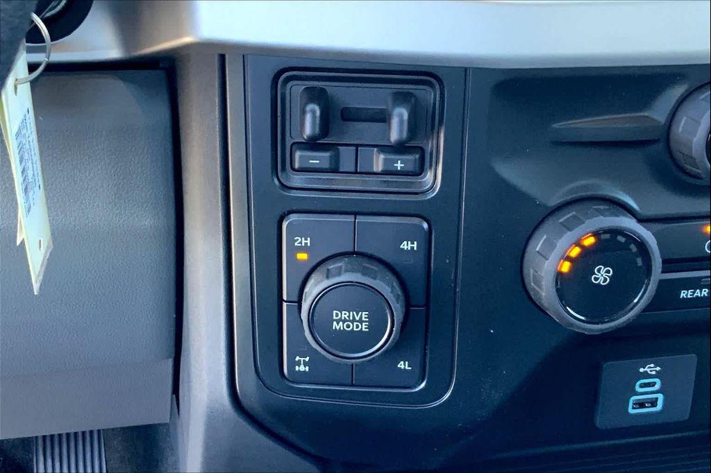 new 2025 Ford F-250 car, priced at $65,839