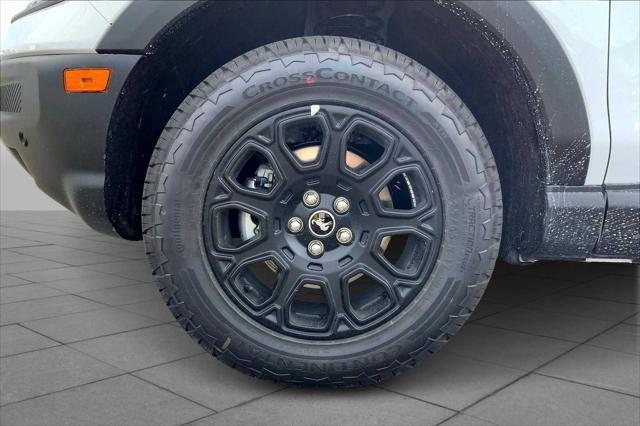 new 2025 Ford Bronco Sport car, priced at $39,205