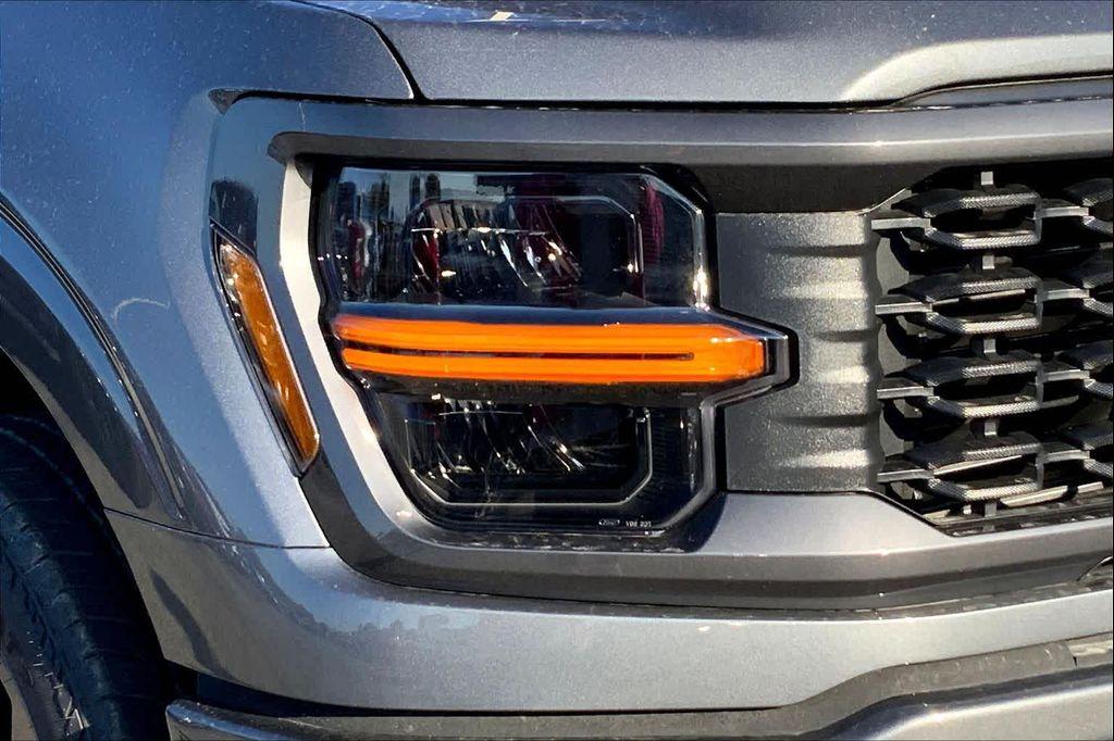 new 2025 Ford F-150 car, priced at $52,360
