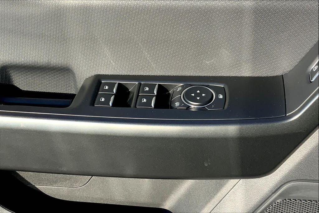 new 2025 Ford F-150 car, priced at $52,360