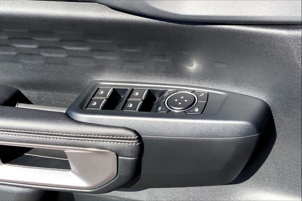 new 2025 Ford Ranger car, priced at $38,616