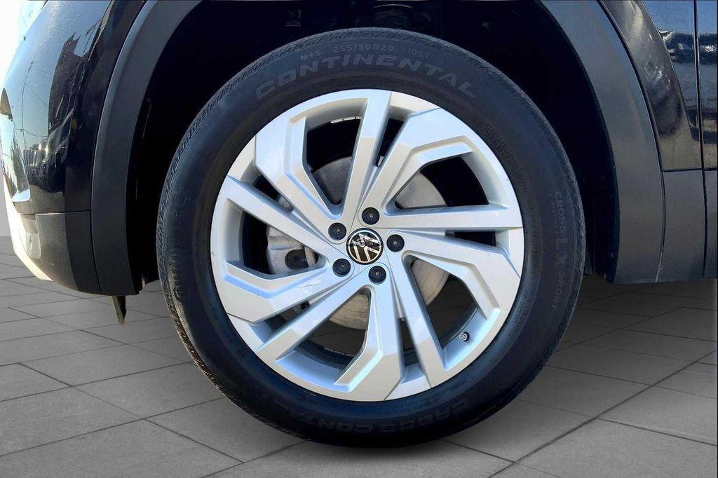 used 2021 Volkswagen Atlas car, priced at $22,299