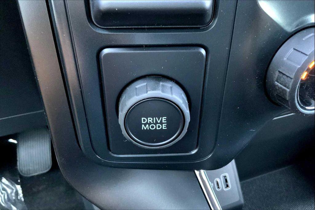 new 2025 Ford F-150 car, priced at $44,978