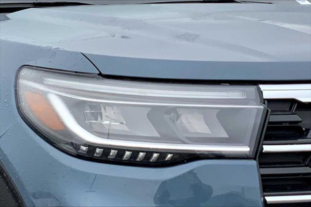 new 2025 Ford Explorer car, priced at $40,596
